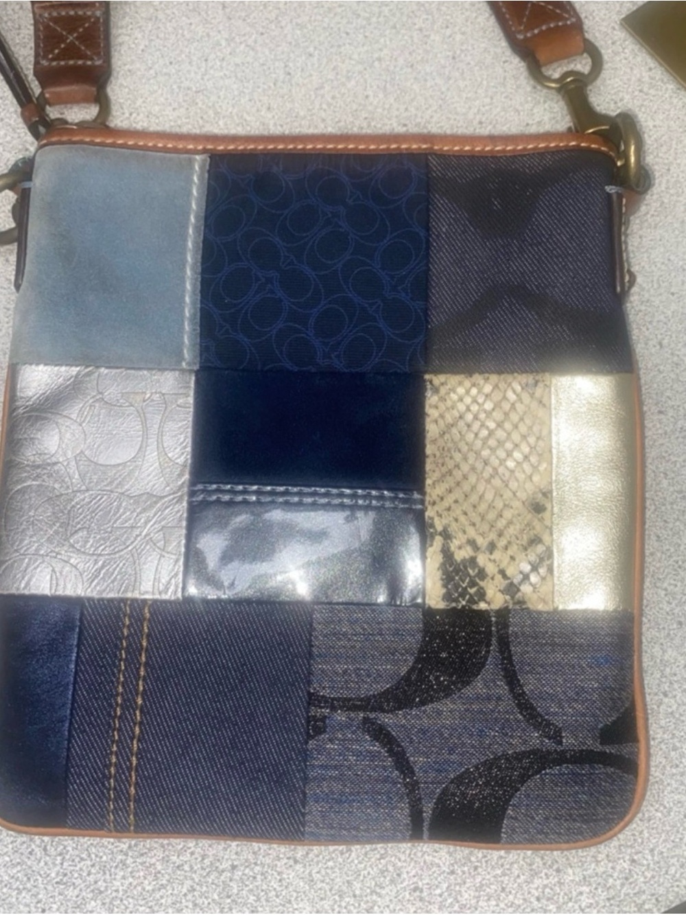 Limited Edition Coach Signature Denim Patchwork Swingpack Crossbody Bag - Picture 8 of 12